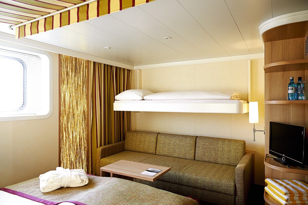 2-Bed Family Cabin With Two Additional Beds, G