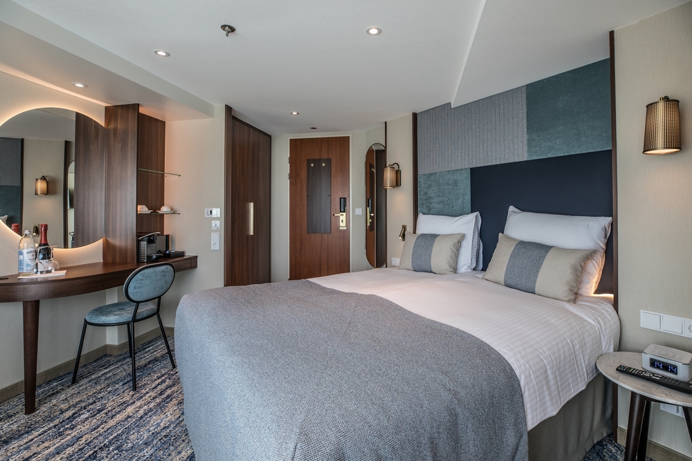 Junior Suite Diamond Deck