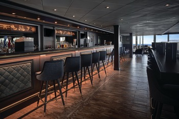 The Local Bar & Grill