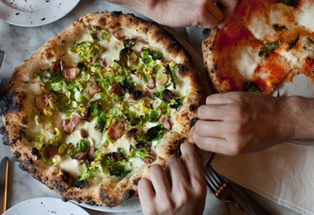 Poolside Pizzeria & Grill