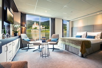 Suite with French Balcony