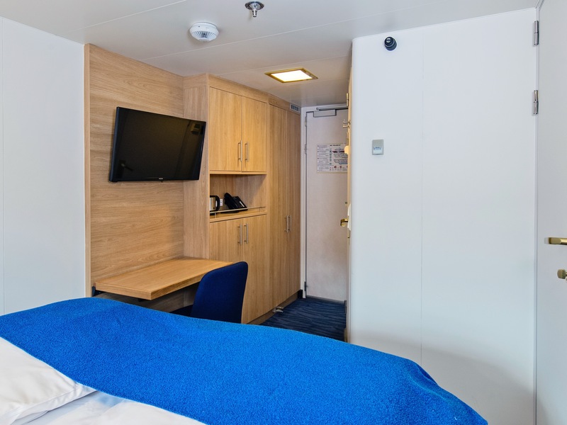 Arctic Superior | Double on promenade deck with window