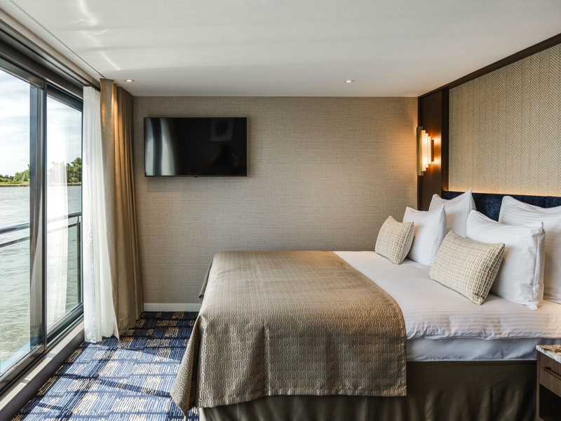 Superior Suite (Ruby Deck)