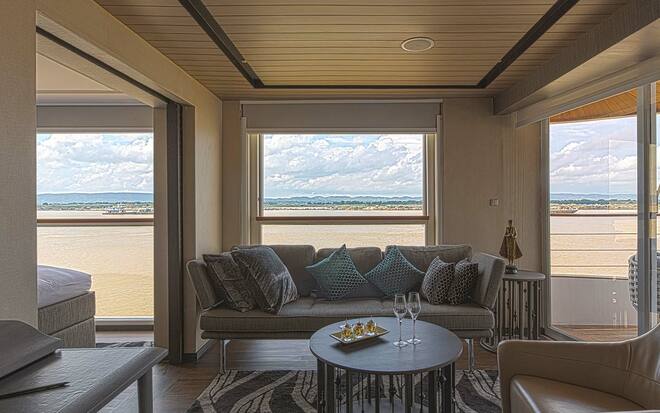 Royal Panorama Suite