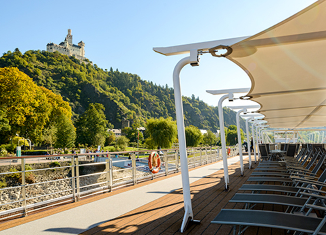 Sun Deck & Sky Bar