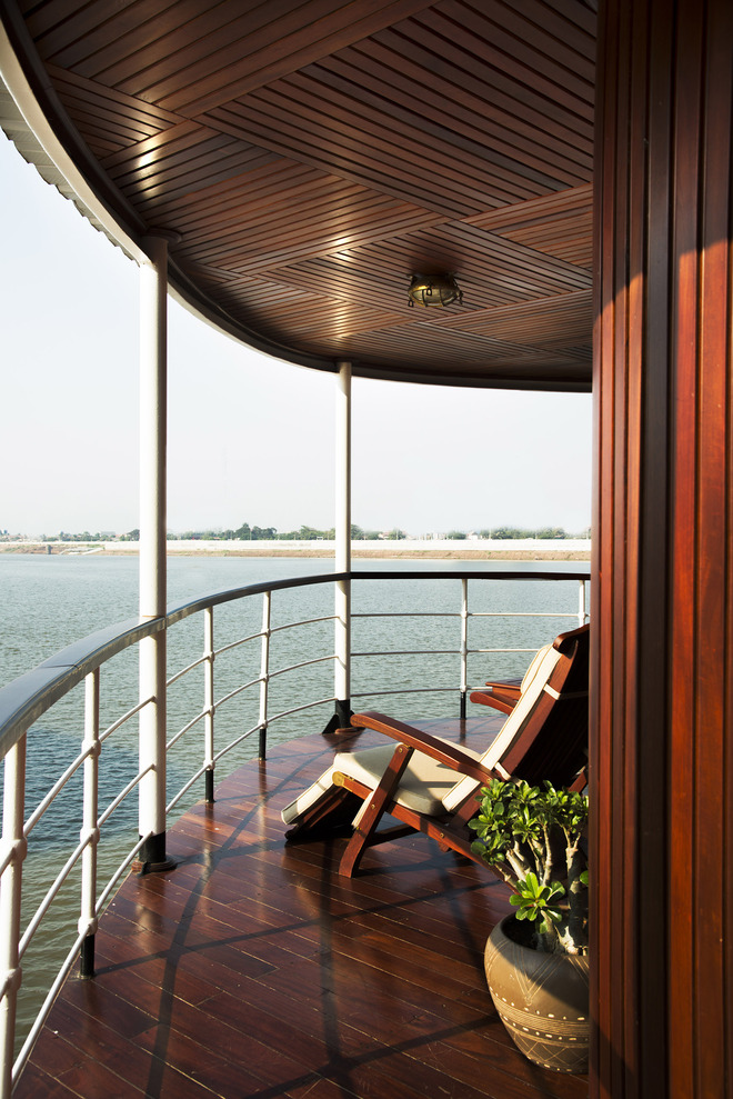 Upper Deck