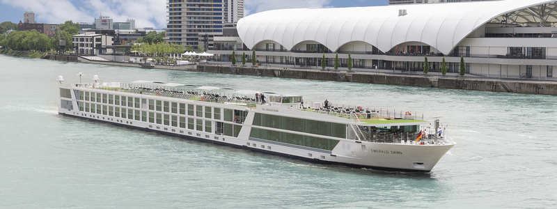 Prague to Paris & Christmas Markets of Europe