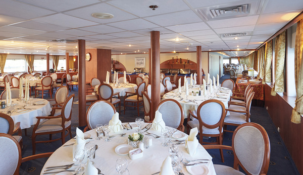 Emerald Waterways - MS Rossia - Dining.jpg