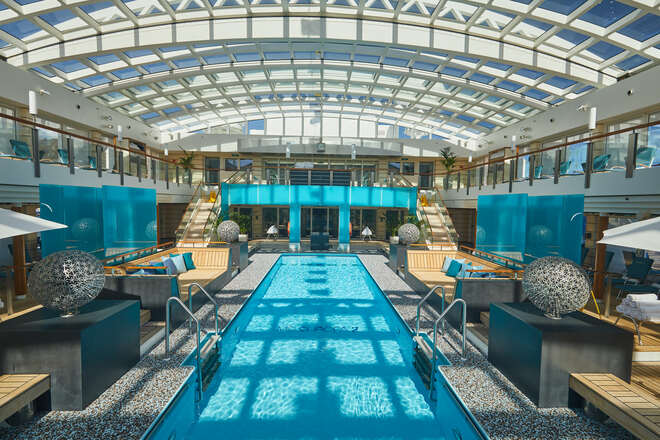 Pool & Sun Deck