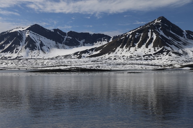 Spitsbergen: Realm of Ice & Wildlife