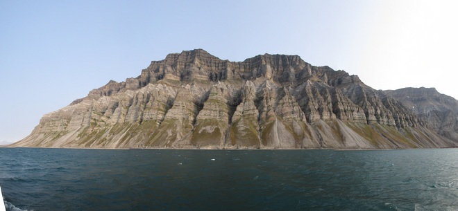 Faroe Islands, Iceland, Spitsbergen – Island Hopping in and around the Arctic (Northbound)