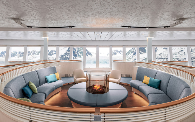 Observation Lounge & Library