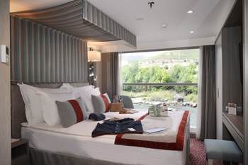 2-bed outside cabin, D