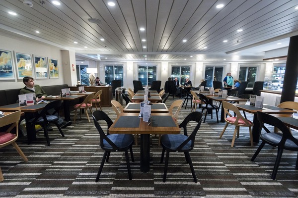 Hurtigruten - MS Nordnorge - Brygga Bistro 1.jpg