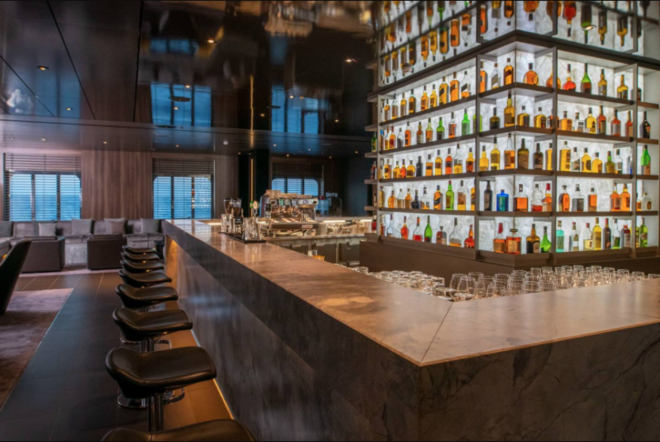 Scenic Lounge