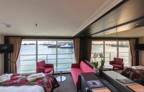 Avalon Waterways Artistry II Panorama Suite 5.jpeg