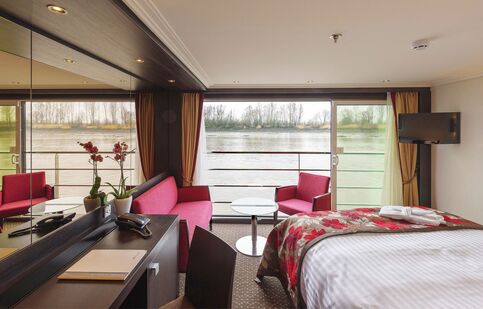 Avalon Waterways Artistry II Panorama Suite 2.jpeg