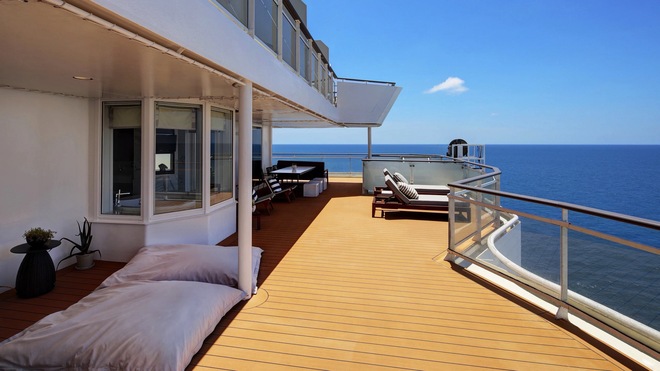 Penthouse Suite