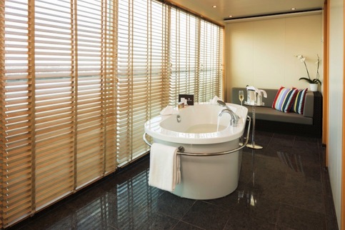 Seabourn Seabourn Sojourn Wintergarden Suite.jpg
