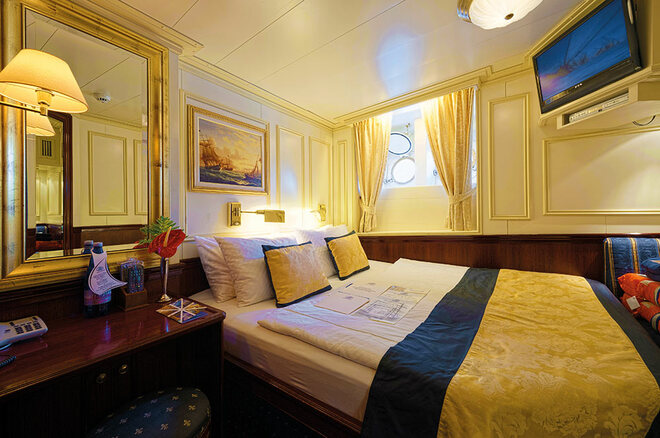 Category 2 - Large Outside Cabins