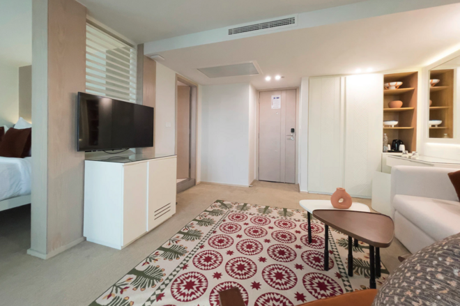 Deluxe Suite