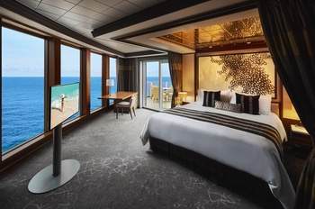 The Haven Deluxe Owner's Suite with Large Balcony