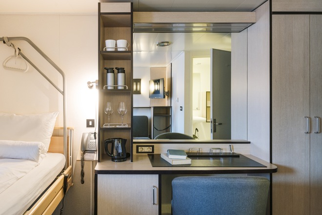 Polar Outside | Wheelchair-Accessible Outside Cabin