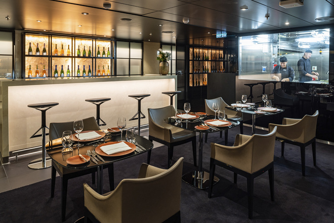 Lumière Restaurant & Champagne Bar