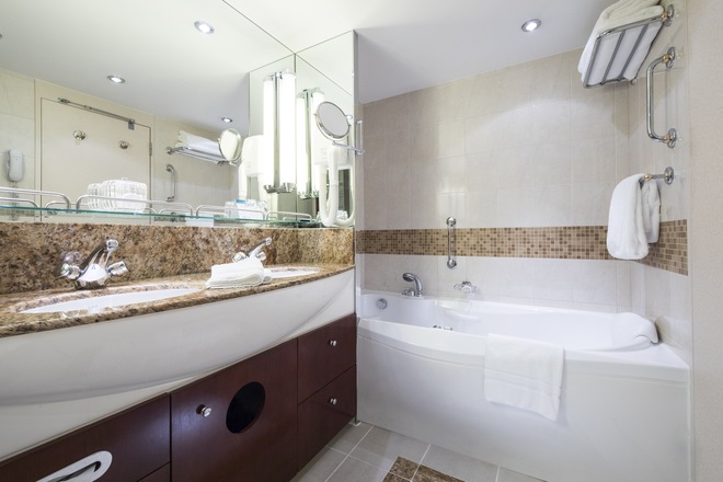 Aquamarine Deluxe Suite