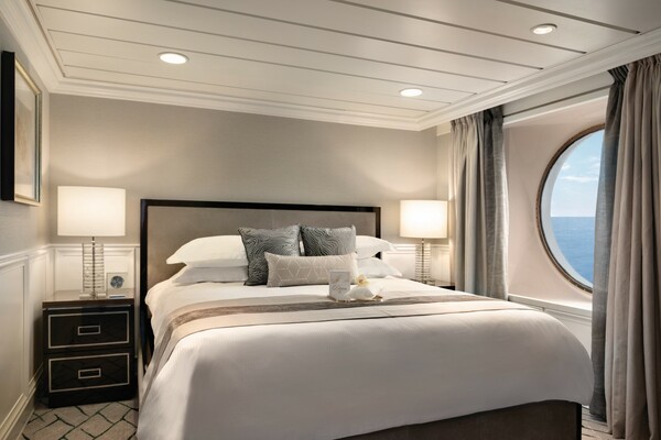 Oceania Nautica - Vista Suite 2.jpg