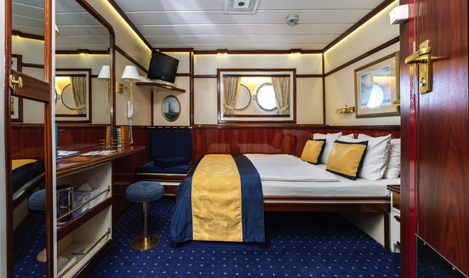 Category 3 - Outside Cabins