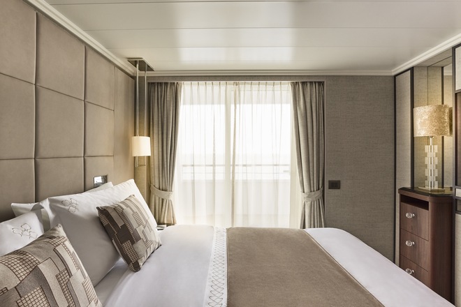 Junior Penthouse Deluxe Suite