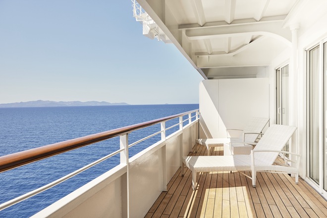 Junior Penthouse Deluxe Suite