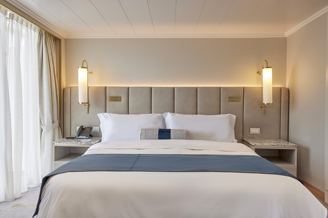 Sapphire Premium Suite