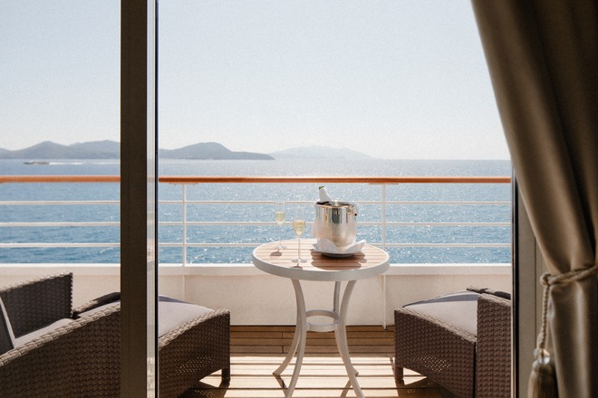 Aquamarine Deluxe Suite