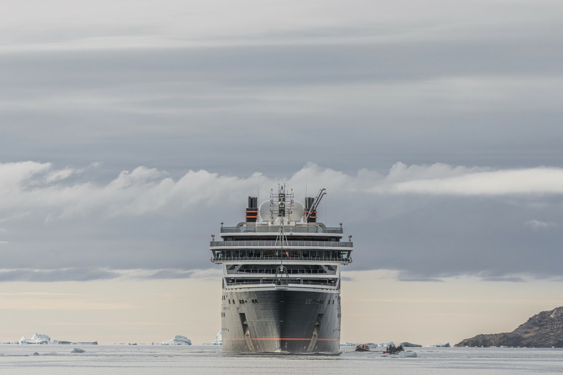 Seabourn Pursuit