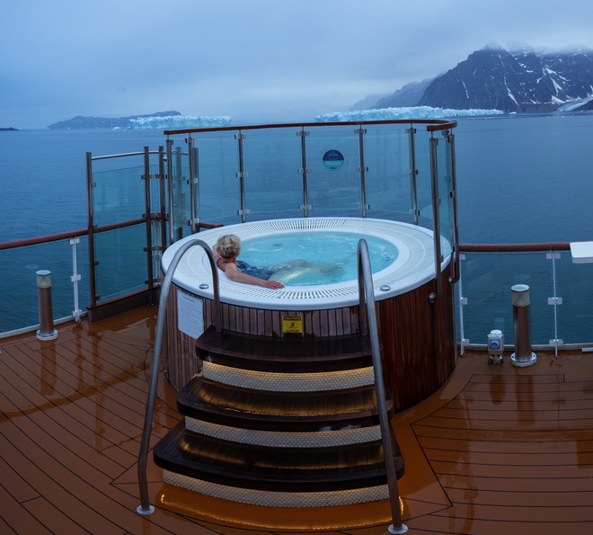 Jacuzzi