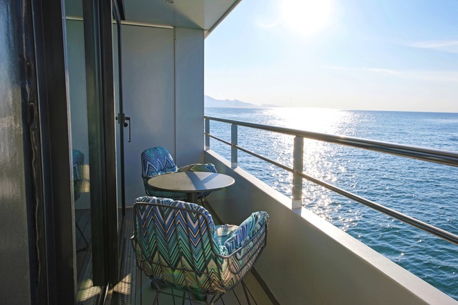 Deluxe Balcony Suite
