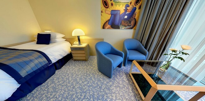 Single Balcony Suite (JB)