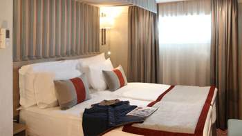 2-bed outside cabin, S