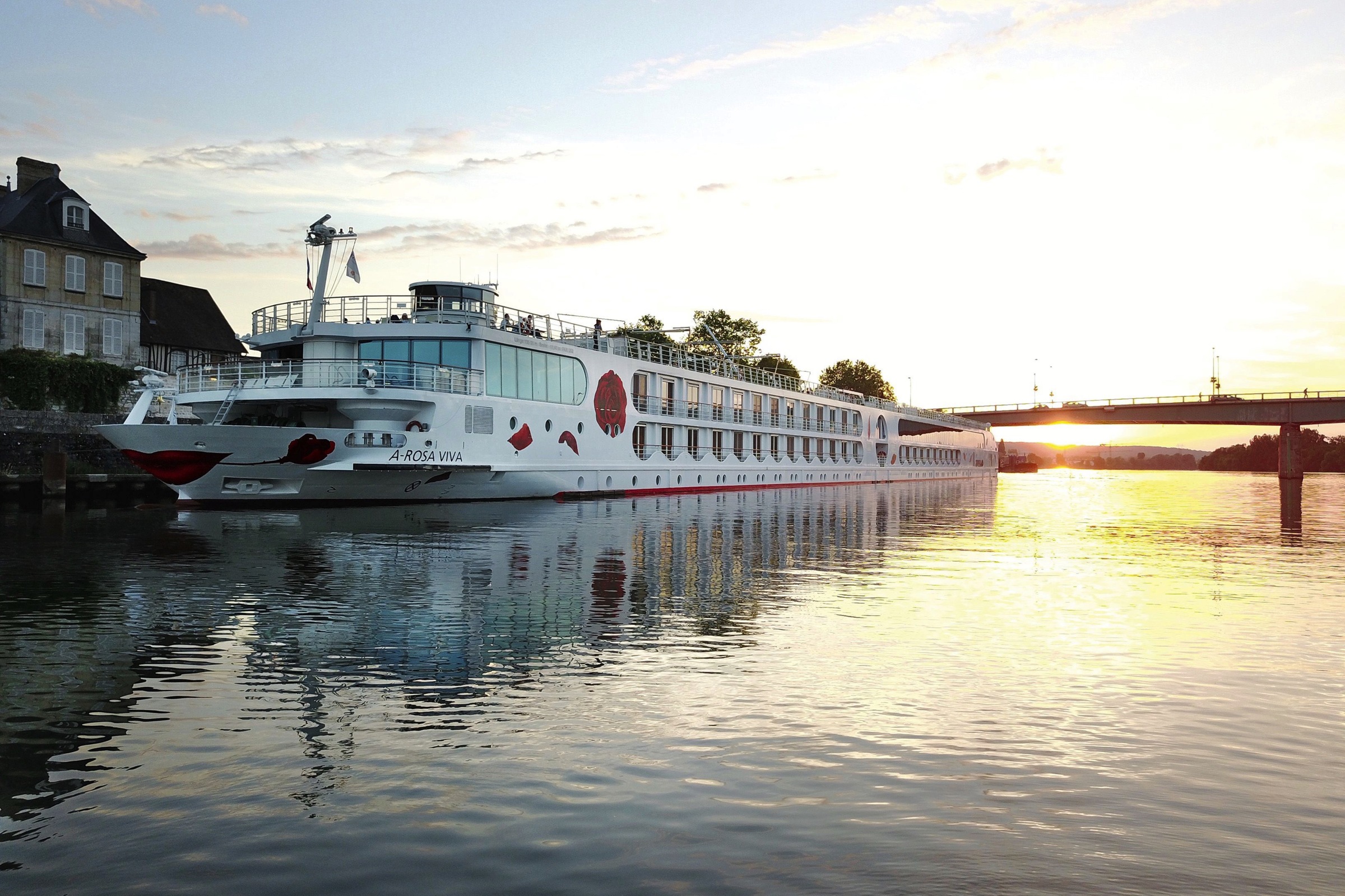 Seine Experience Normandy with Paris