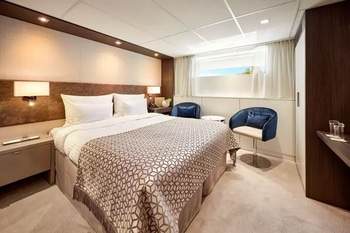 C-4 Cabin with Panoramic Window