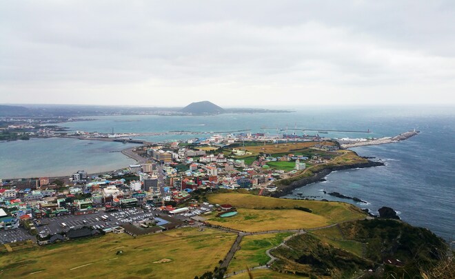 The Southern Islands & the Silk Road to Hong Kong