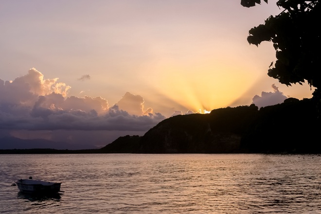 Grenada to Antigua