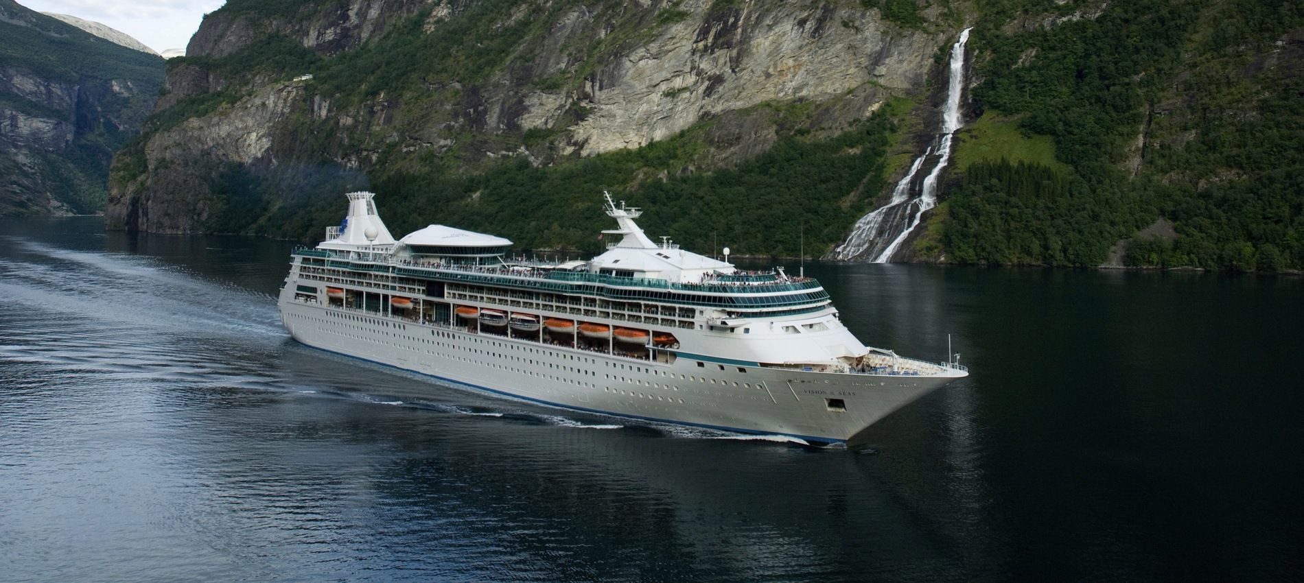 A photo of the Vision of the Seas cruise ship