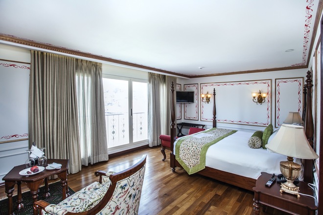 Viceroy Suite