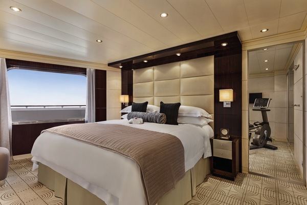 Oceania Cruises, O-Class, Vista Suite, Bedroom.jpg