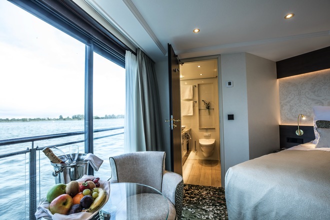 Stern Superior Suite - Diamond Deck