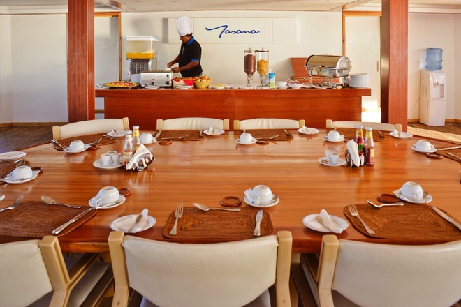 Restaurant/Bar