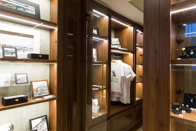 Shop